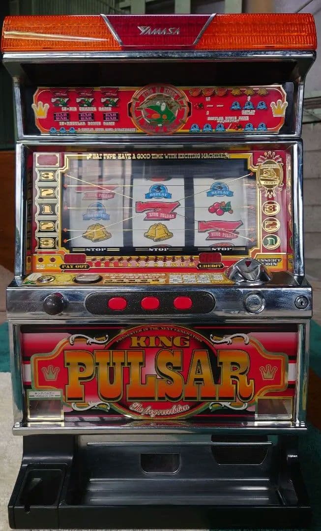 キングパルサー 赤パネル 4号機 実機 山佐