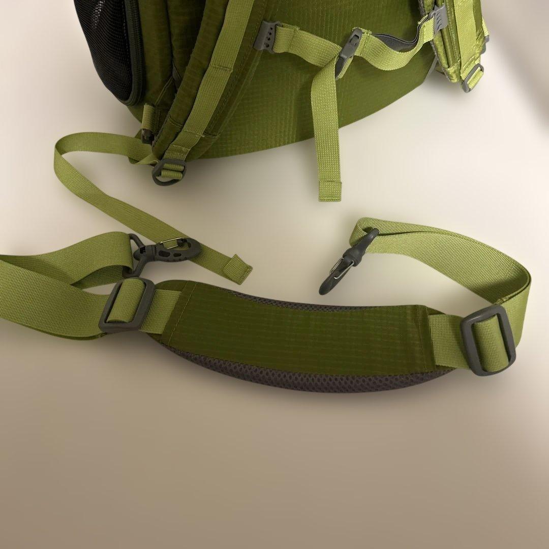 モンベル 犬用 リュック グリーン系 mont-bell 犬用リュックグリーン