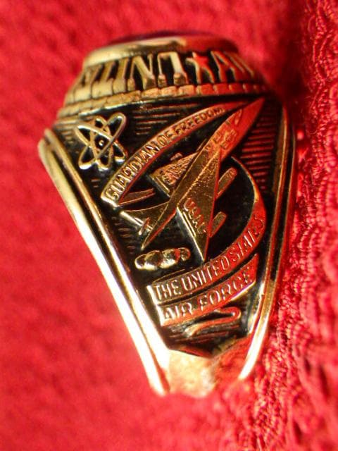 レア【1980年代頃】ヴィンテージ 米軍 USAF ゴールド ミリタリー リング