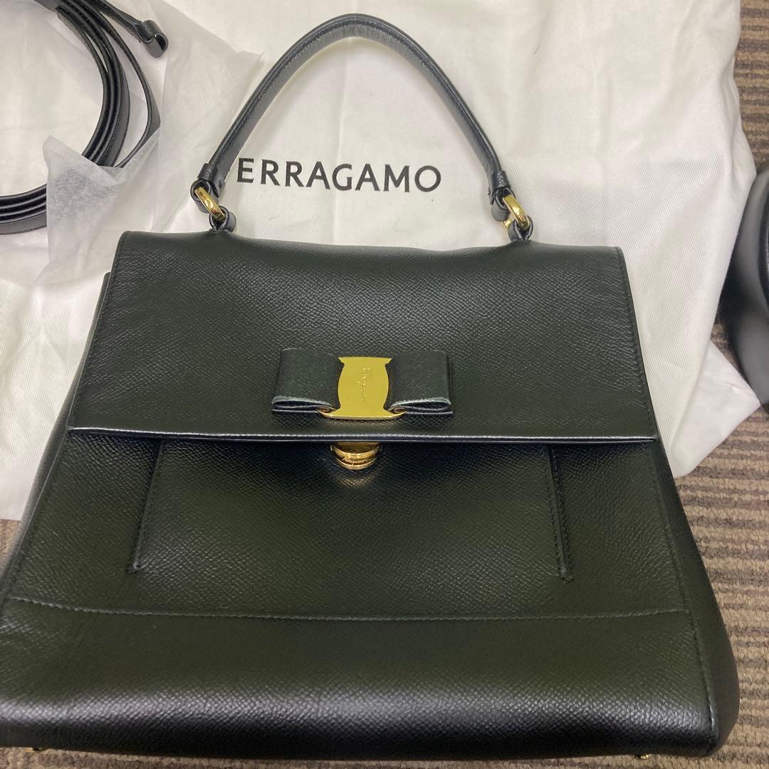 フェラガモ　2way レザー　バック