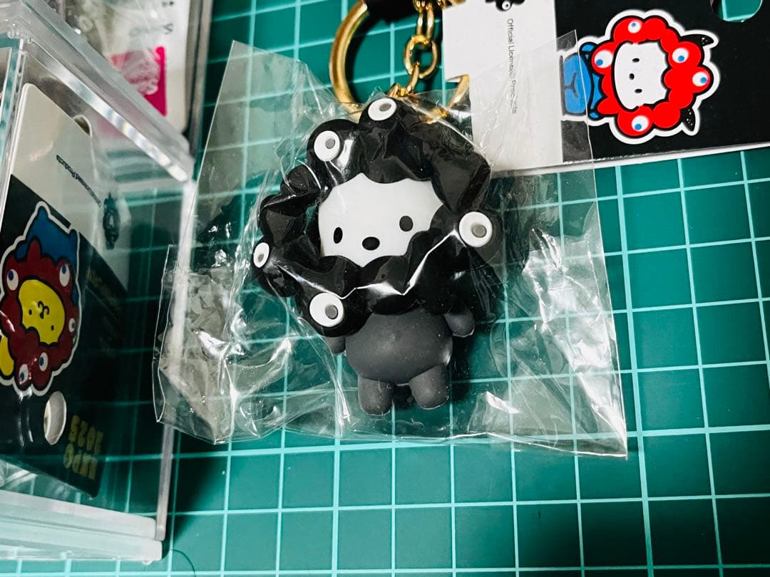 サンリオ ミャクミャク 黒 キーホルダー ブラック 5種セット