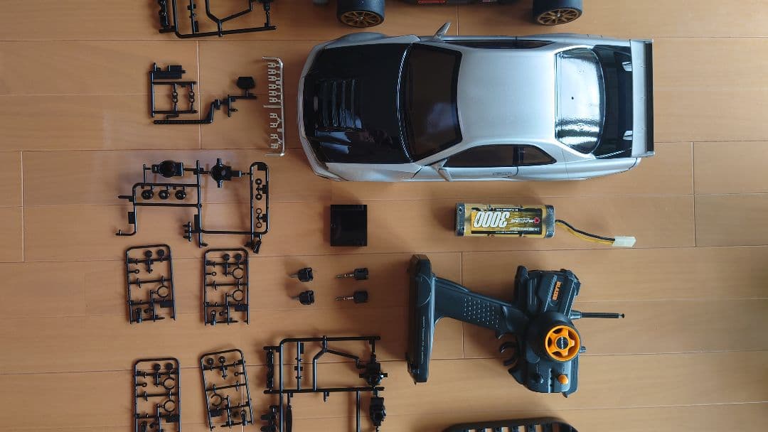 タミヤ製　NISMO R―34 GT―R TT―01 セット