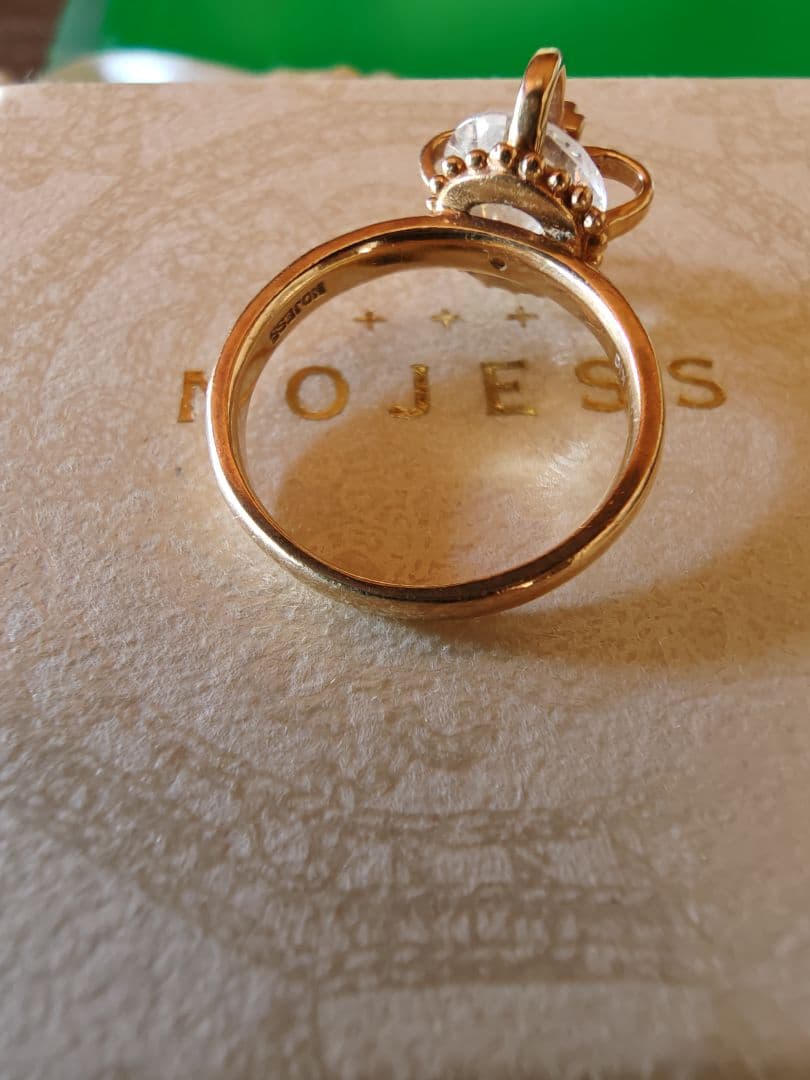 Nojess 王冠デザインのリング