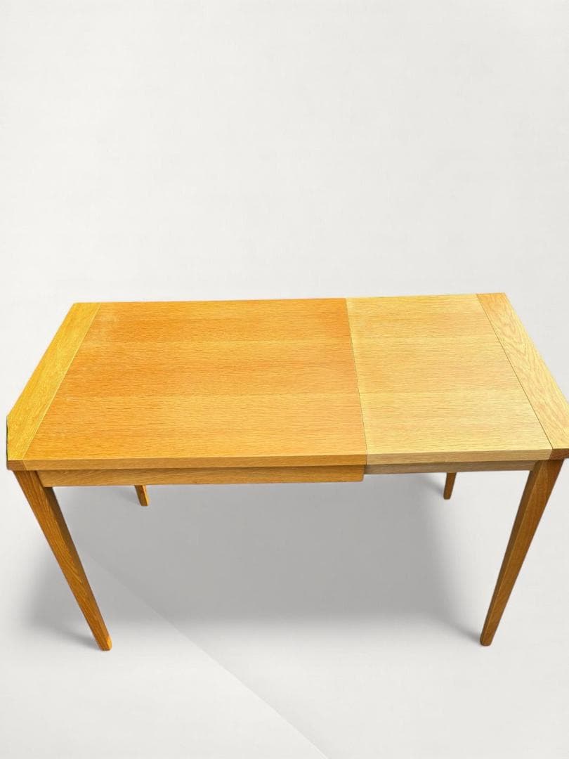 【IDC　大塚家具】　伸長式　ダイニング　テーブル　オーク材　幅84↔120