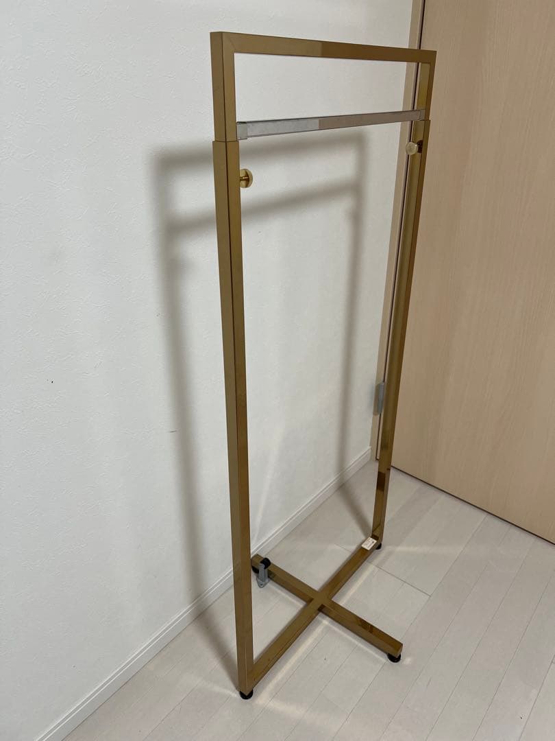 美品】ヒロタ（株）ゴールド ハンガーラック 高さ調節可能