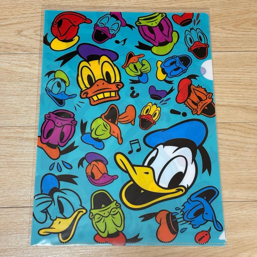 ディズニーキャラクター総柄クリアファイル 5枚セット - メルカリ