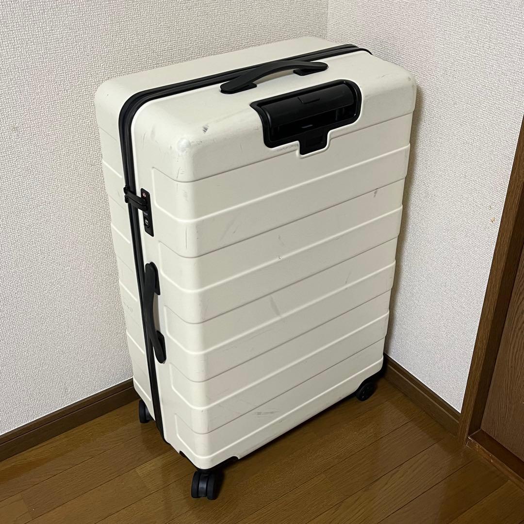 無印良品 白 アイボリー ハードキャリーケース104L 限定 スーツケース