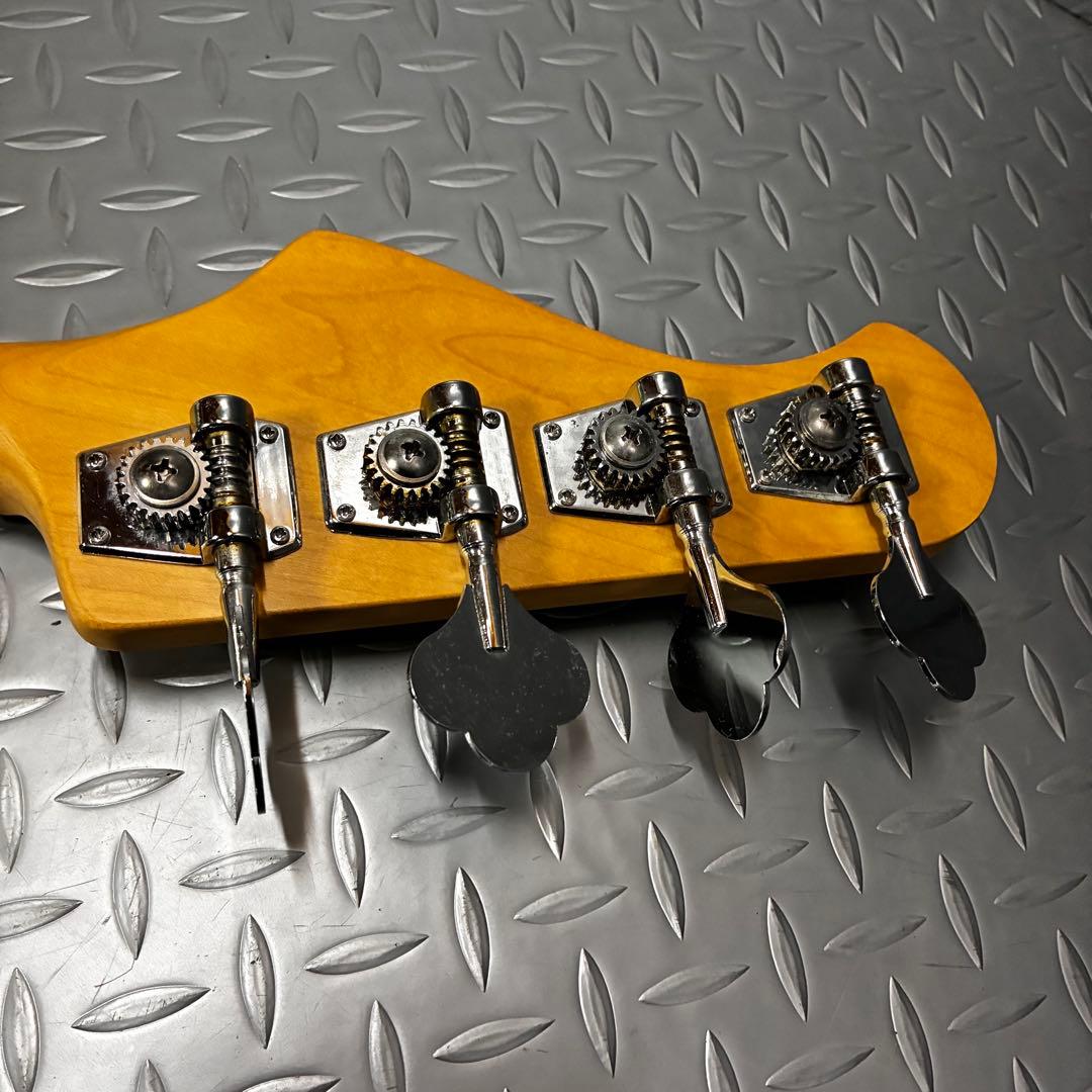 エレキベース 21フレット ケース付き