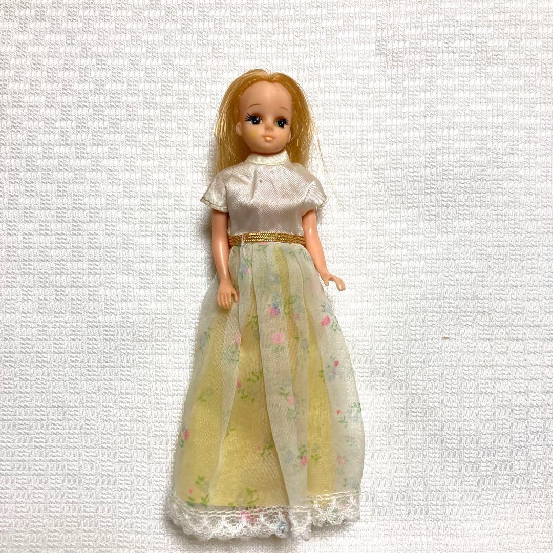 昭和レトロ！希少 70年代 タカラ ピコちゃん ドレスと靴 - メルカリ