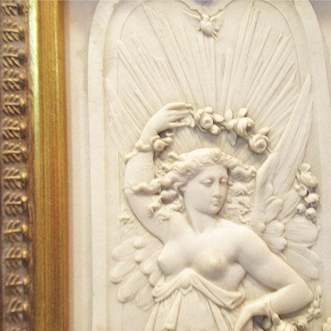 アラバスタの壁掛けヴィーナスと天使19世紀刻印あり裏にもマークあり