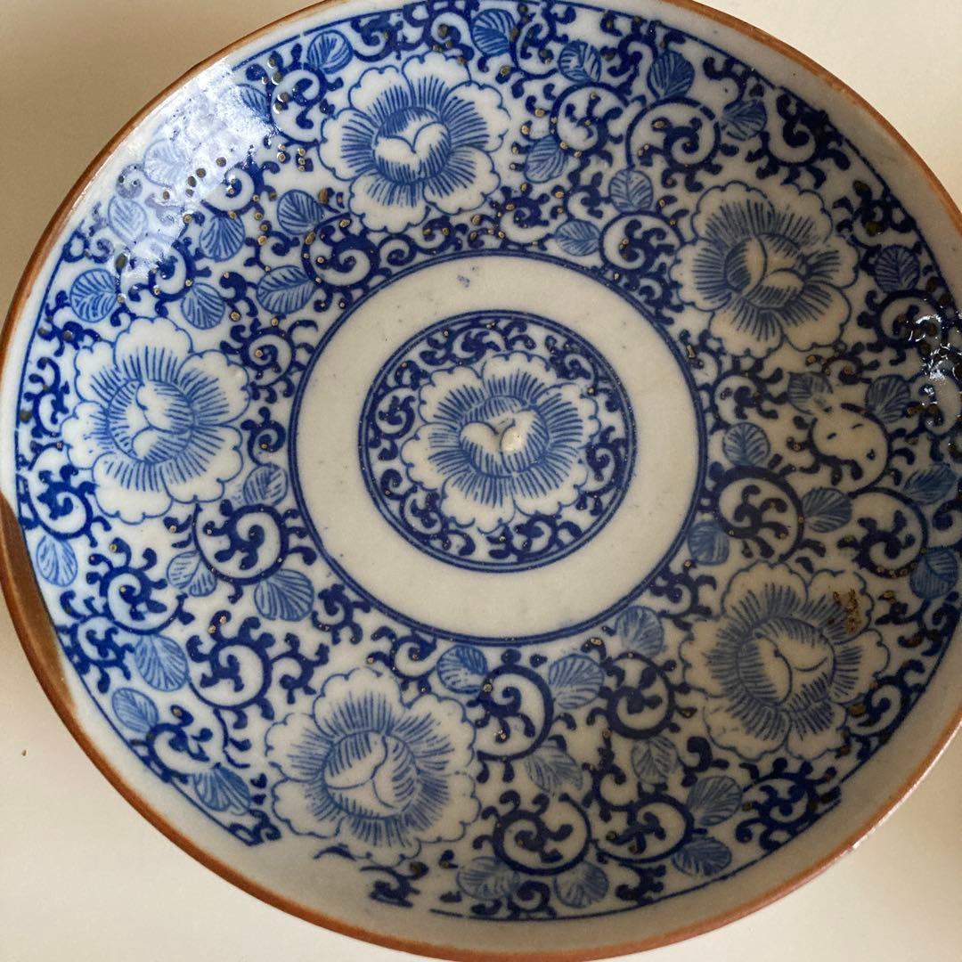 骨董3 花模様の陶器の皿 青い花柄の陶器製皿 2