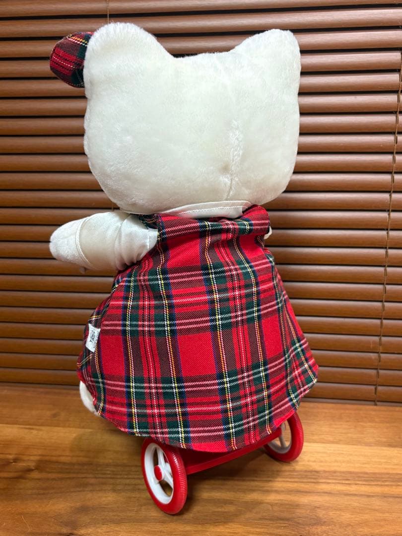 新品☆廃業した玩具店に飾ってあった ☆ハローキティメロディさん