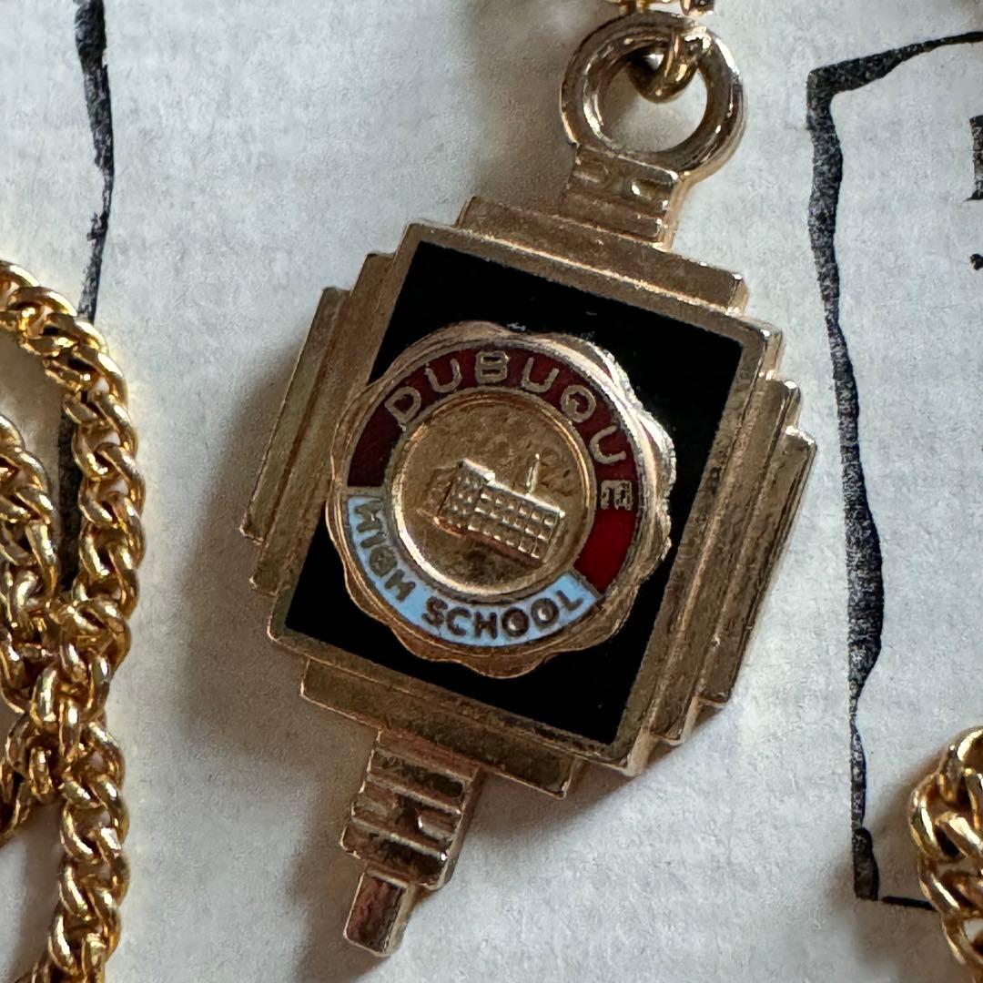 学校カレッジリング金ゴールド黒ネックレストップ社章ピンズ40sバッジ