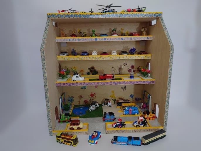 トミカ木製手作り駐車場（スモ－ルイエロ－）SY04