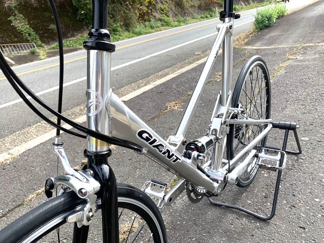 【即乘】送料無料 GIANT ミニベロ MR4F 小径車クロス16速 24インチ