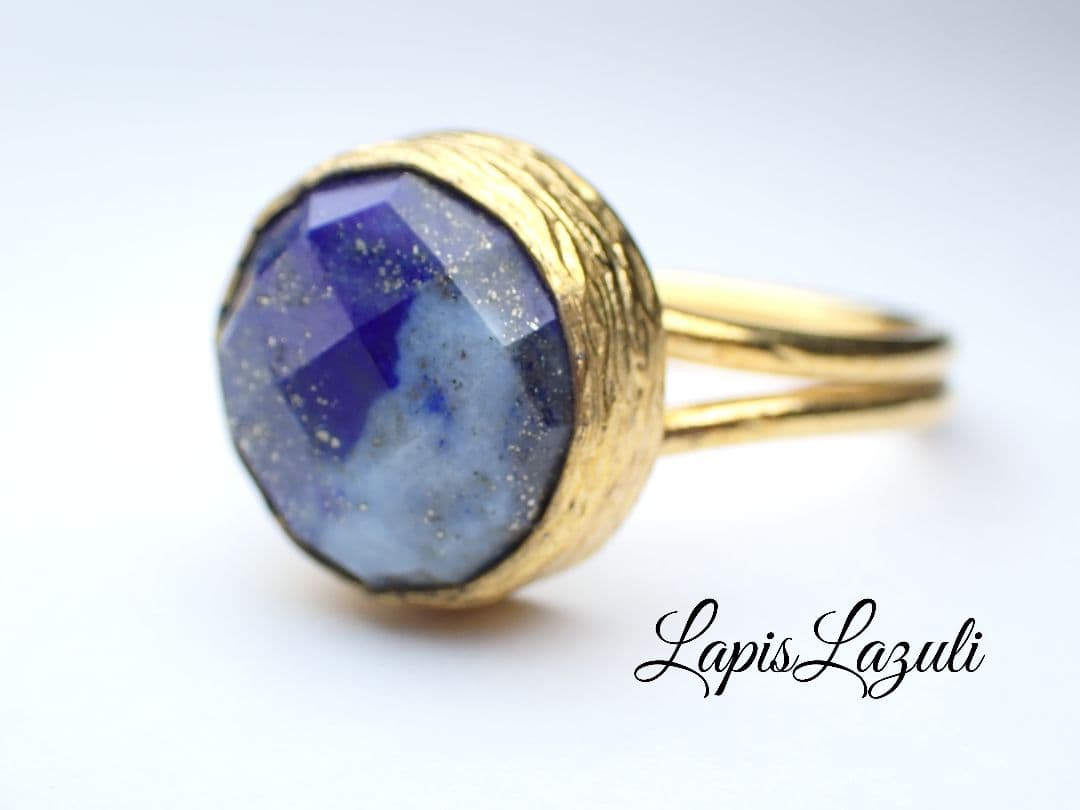 最新作★「星降るラピスラズリ」パイライト入り☆の世界でひとつの天然石リング
