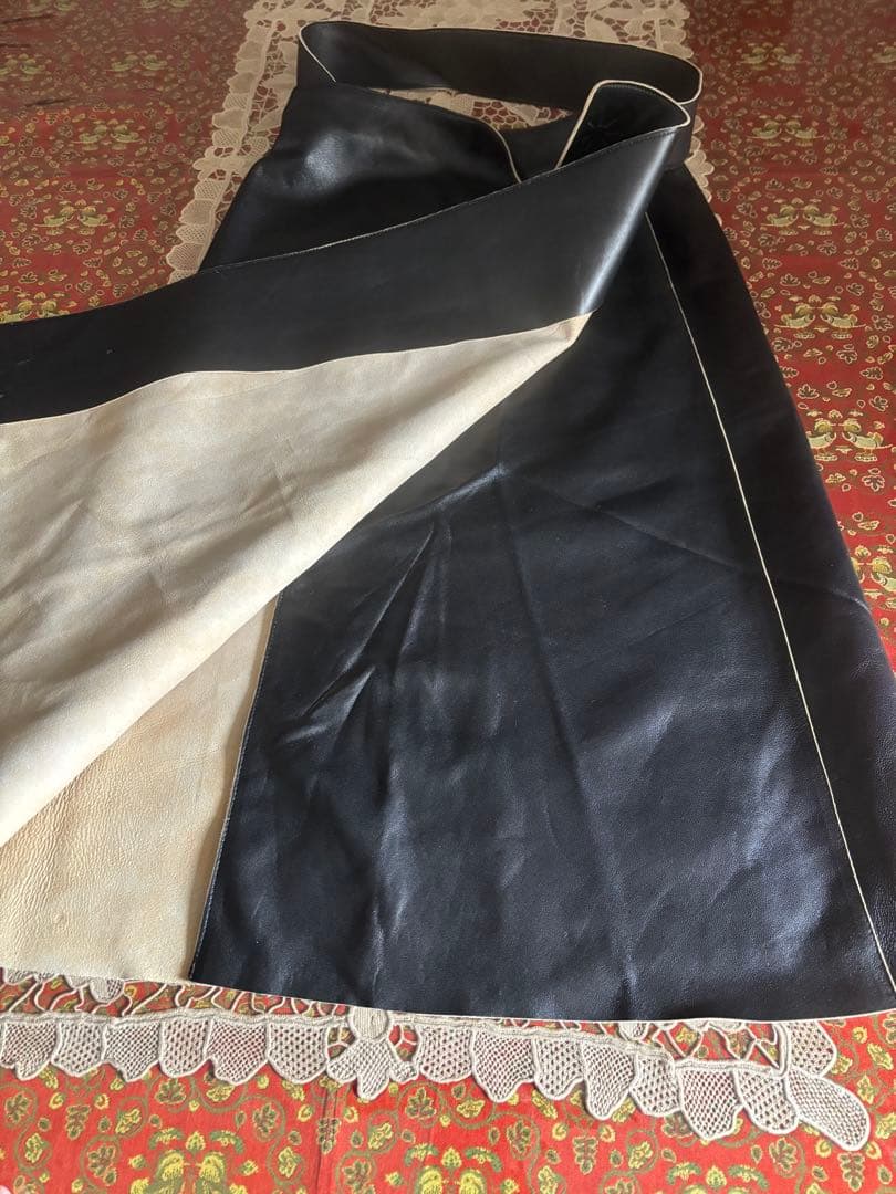 JIL SANDERジルサンダー、革の巻きスカート。新品未使用、最終価格です。