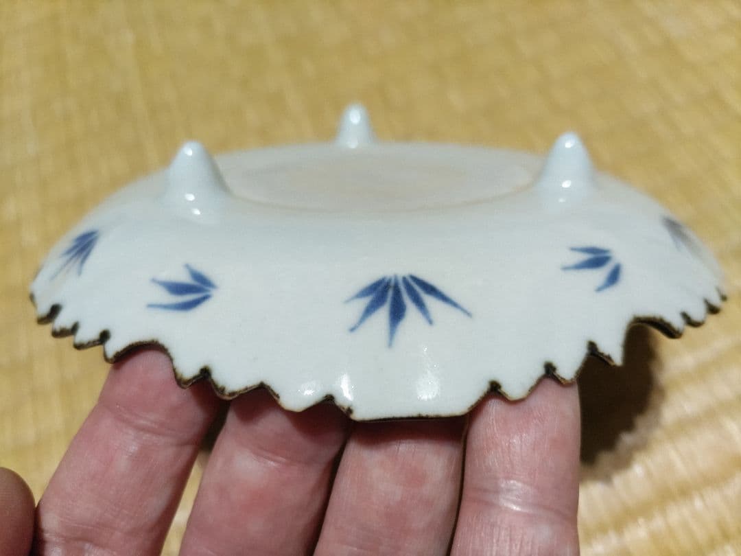 あっちゃん様　4枚価格　名工！初代　川瀬竹春　中国風　祥瑞　染付　３ツ足　皿