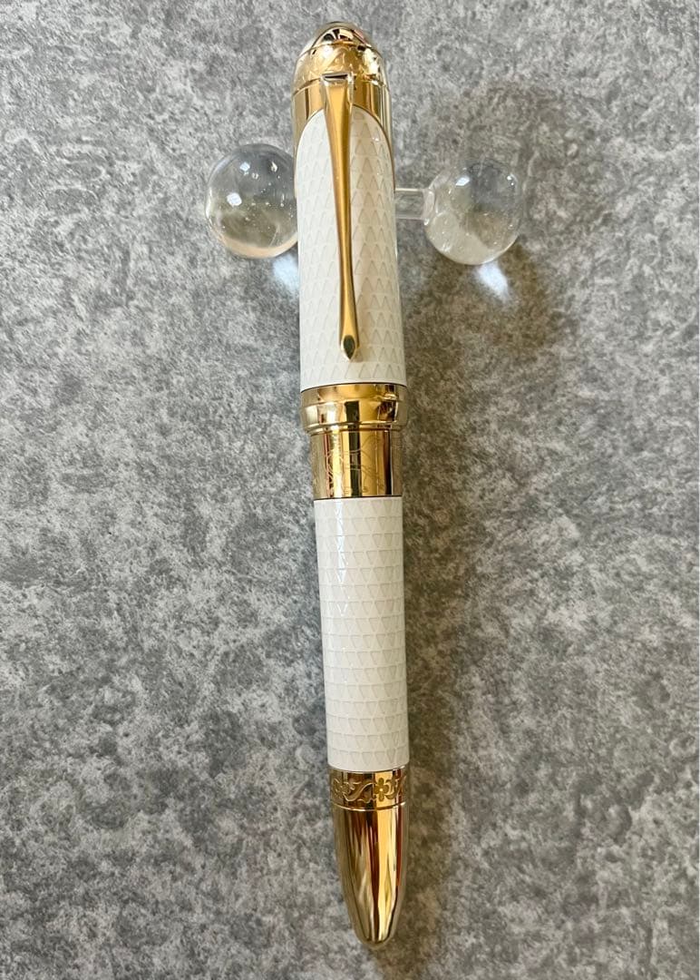 3691◇デュポン◇万年筆◇定価179,300円◇ドラゴン～ギヨシェ彫刻ゴールド