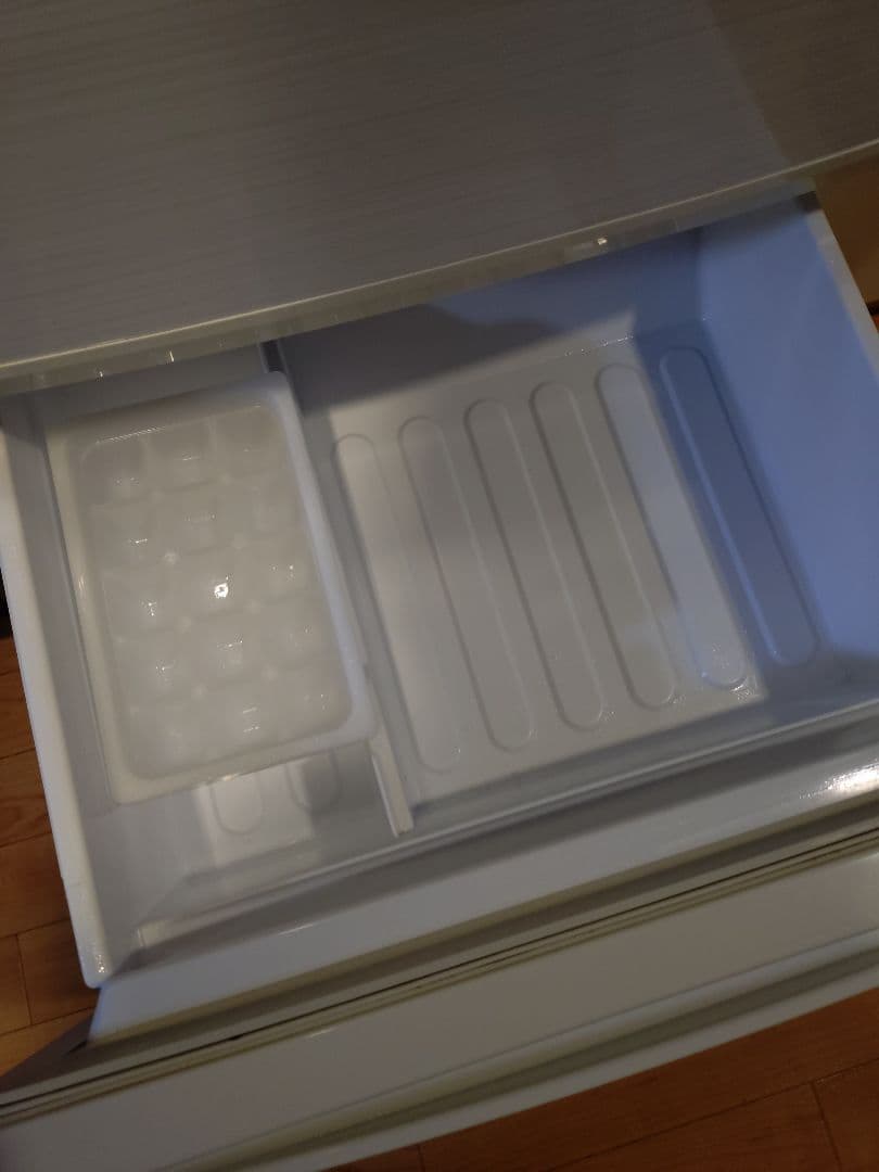 SHARP 2020年製 冷蔵庫 SJ-D14F-W