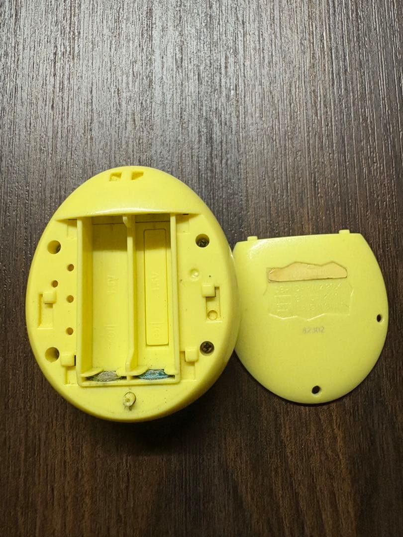 たまごっちIDL イエロー ジャンク品 箱・取扱説明書付き Tamagotchi iD