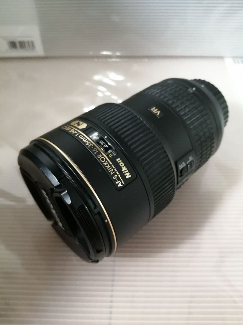 AF-S NIKKOR 16-35mm f/4G VR ズームレンズ nikon-af-s-nikkor-16-35mm-f4g-