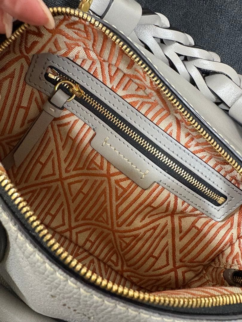 Chloé ダリア グレー レザー ショルダーバッグ