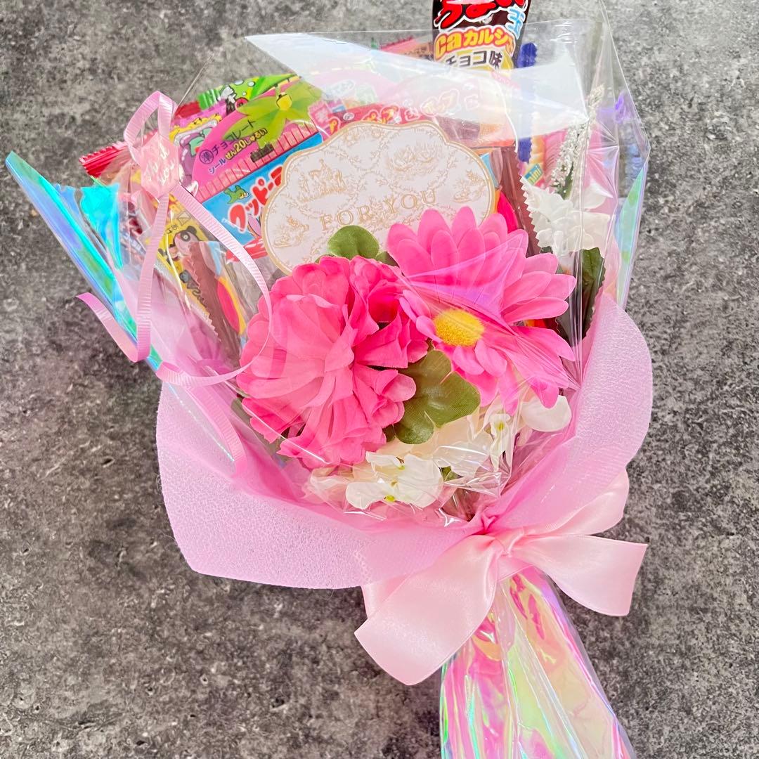 押田洋子「ムフタール広場の朝（パリ）」 yoko oshida 水彩 パリ風景画