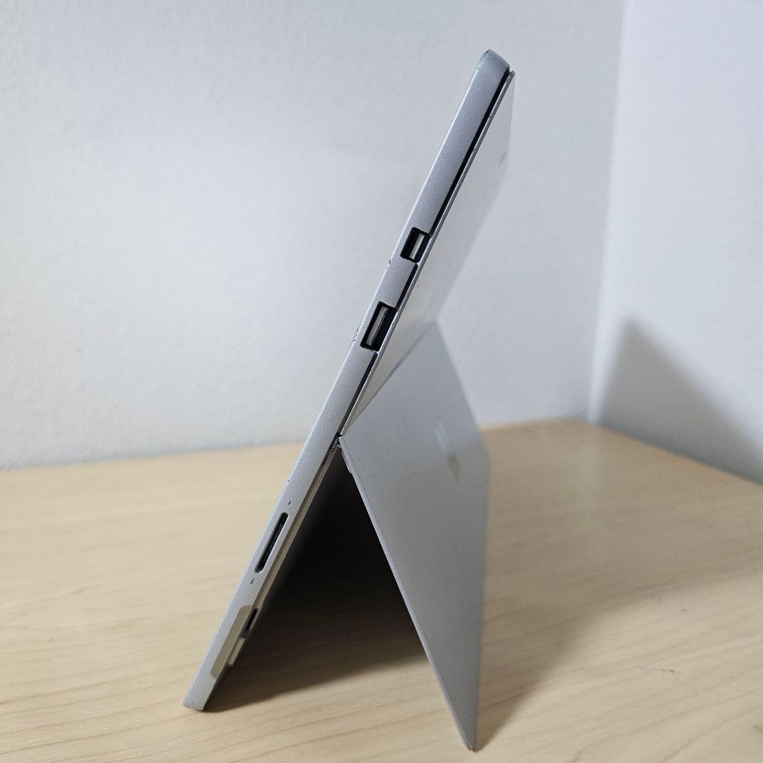 Surface Pro 6／Core i5 8世代／純正ペン おまけ