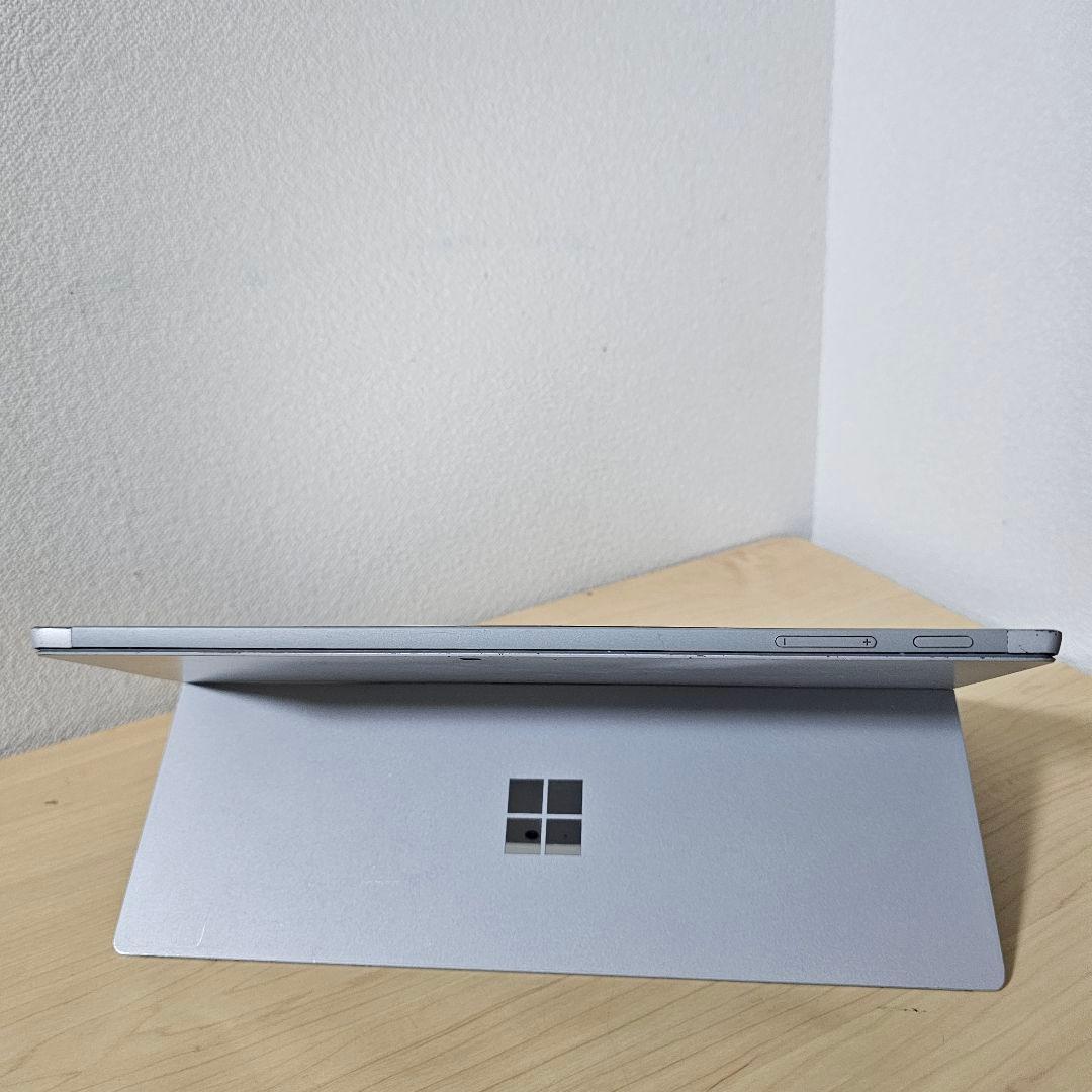 Surface Pro 6／Core i5 8世代／純正ペン おまけ