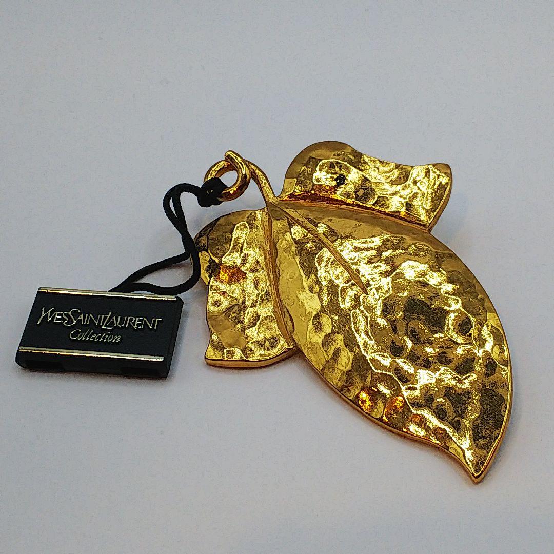 YVES SAINT LAURENTイブサンローラン ブローチ 葉っぱ ゴールド YVES SAINT LAURENTイブサンローラン 注文 ブローチ 葉っぱ ゴールド