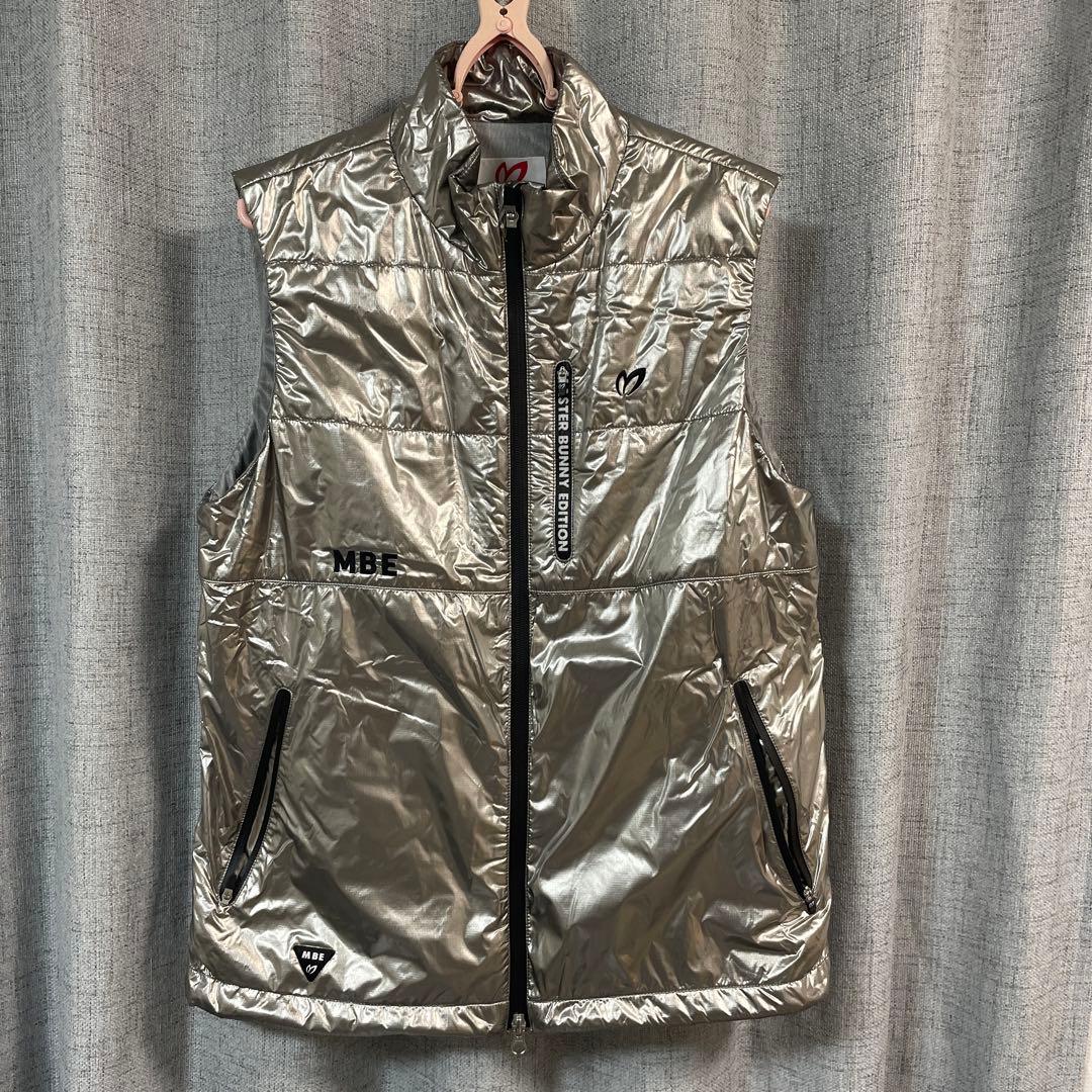 袖の下 foil 英語版