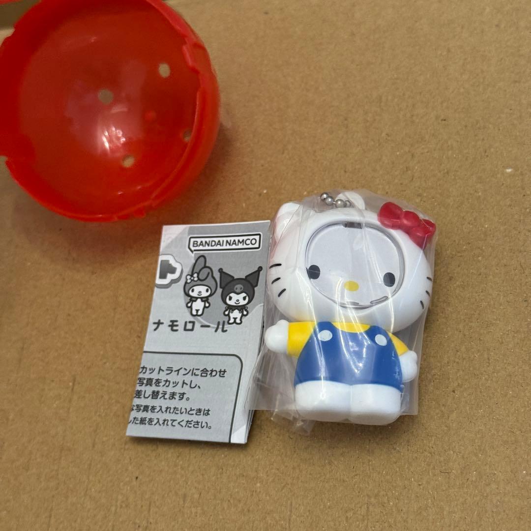 キティちゃん サンリオ 顔ハメキーホルダー ガチャ - メルカリ