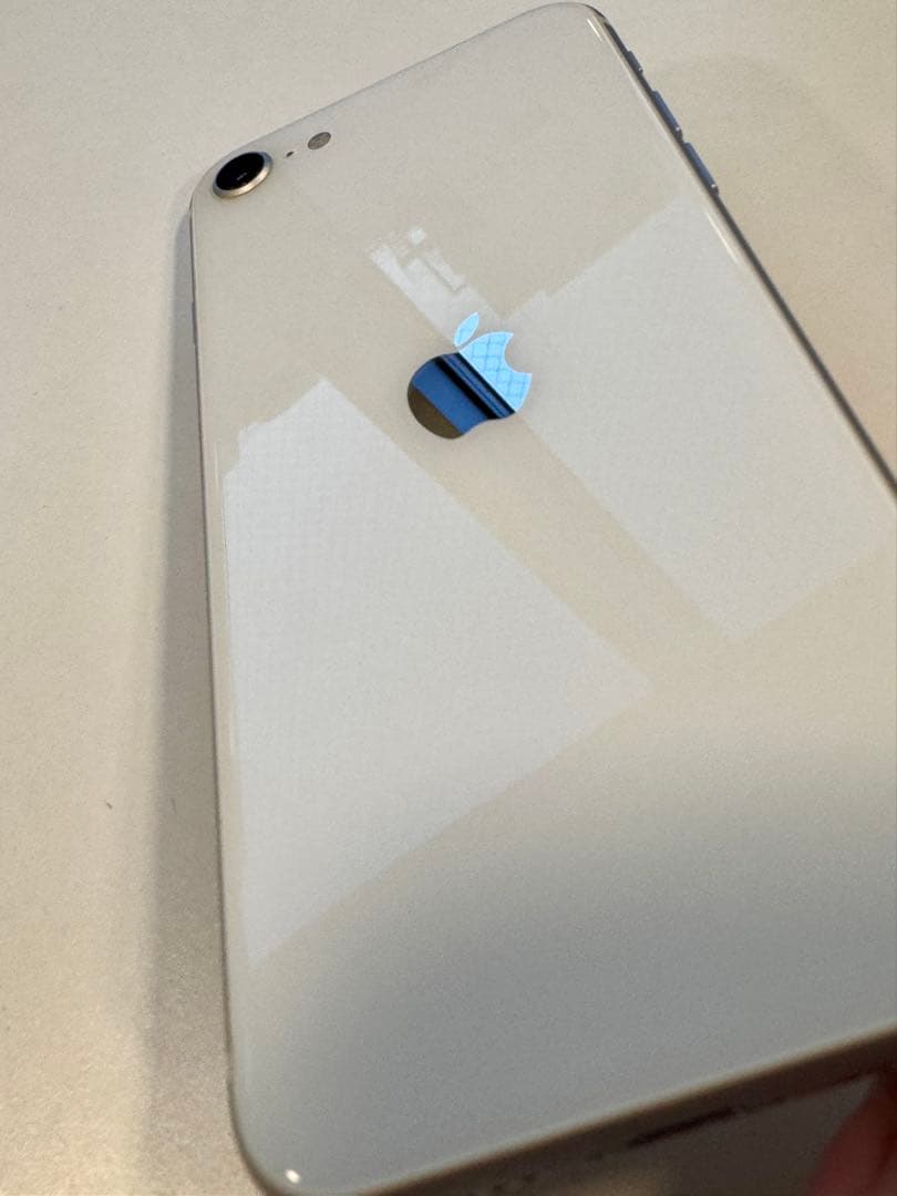 【超美品】Apple iPhone SE (第2世代) ホワイト 92% 本体