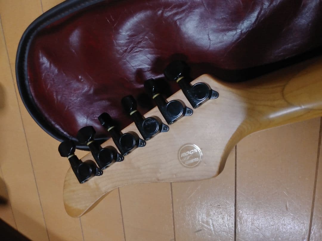 FERNANDES フェルナンデス FR-75？ SHADOW ピックアップ