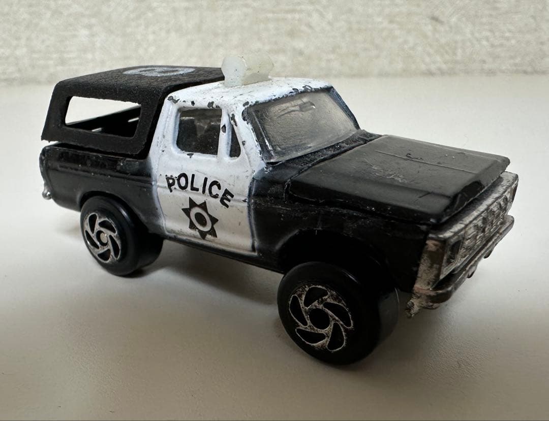Zylmex Zee P369 フォードブロンコ 4x4 POLICE SUV
