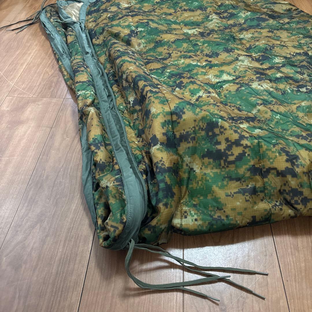 未使用品　米軍実物　LINER WETWEATHER PONCHO ジッパー付き