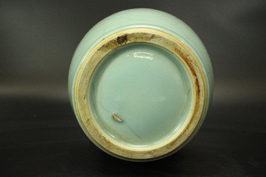 作家物 波山作 青磁草花紋 花瓶 共箱(ZE611)