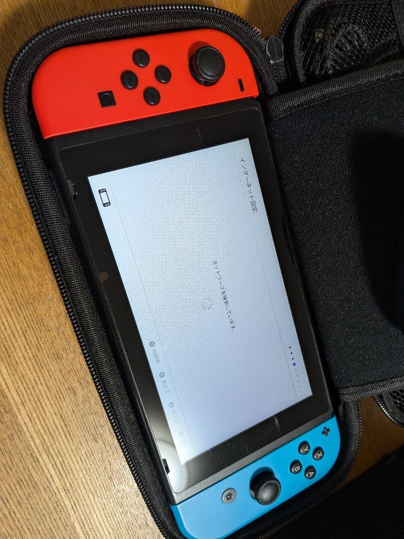 中古品　Nintendo Switch 赤/青 本体