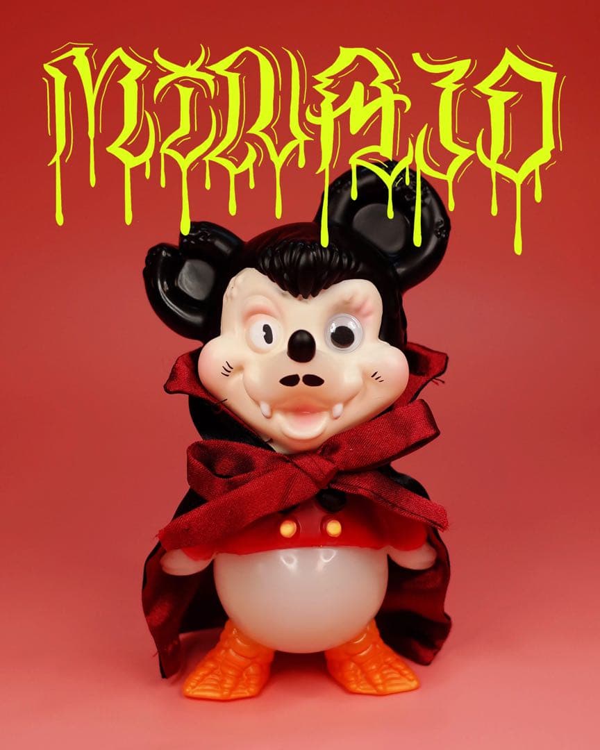 ミナド・ドラキュラ　吸血鬼　ヴァンパイア　ポップカルチャー　フィギュア　ソフビ