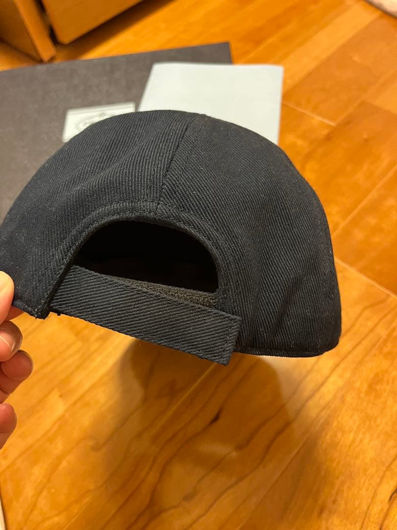 早い者勝ちPRADAキャップ - メルカリ