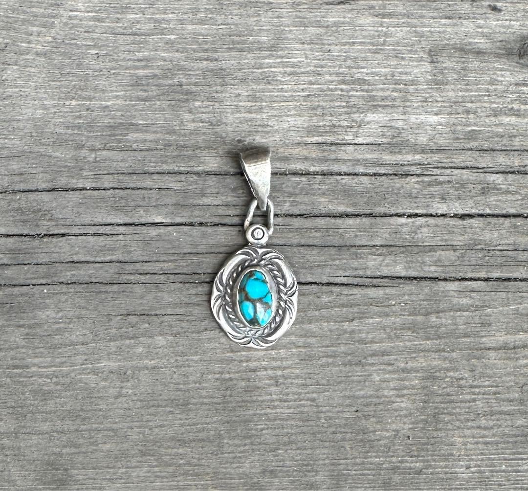 Vintage Navajo ターコイズペンダント、ヴィンテージナバホペンダント 中古・古着通販】NAVAJO (ナバホ) ターコイズビンテージボロタイ