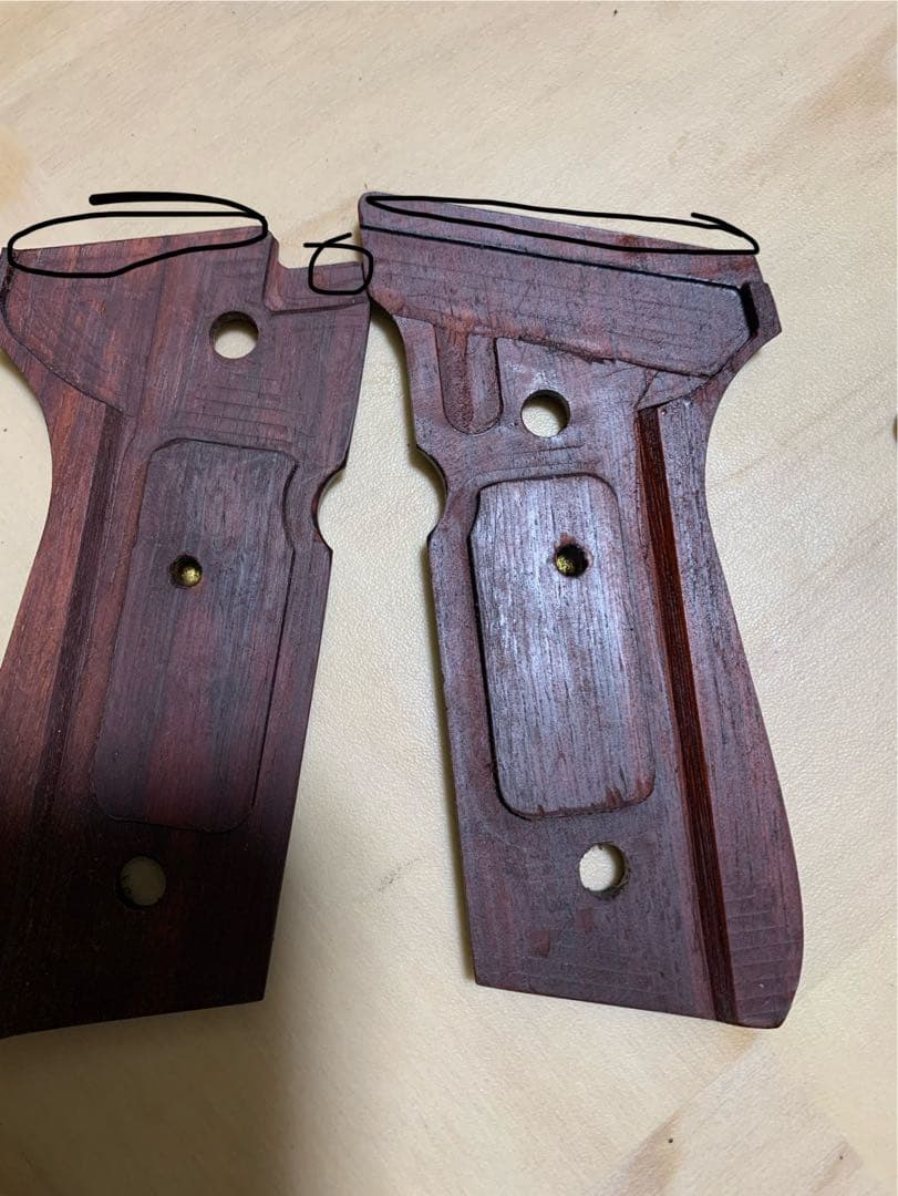 レア物　新品ベレッタ m9用サムライエッジ風　木、特殊樹脂製グリップ　象牙風