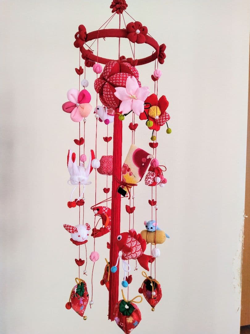 つるし飾り「つるし雛」中