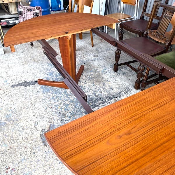 北欧ビンテージ　デンマーク　伸縮ダイニングテーブルテーブル　円形