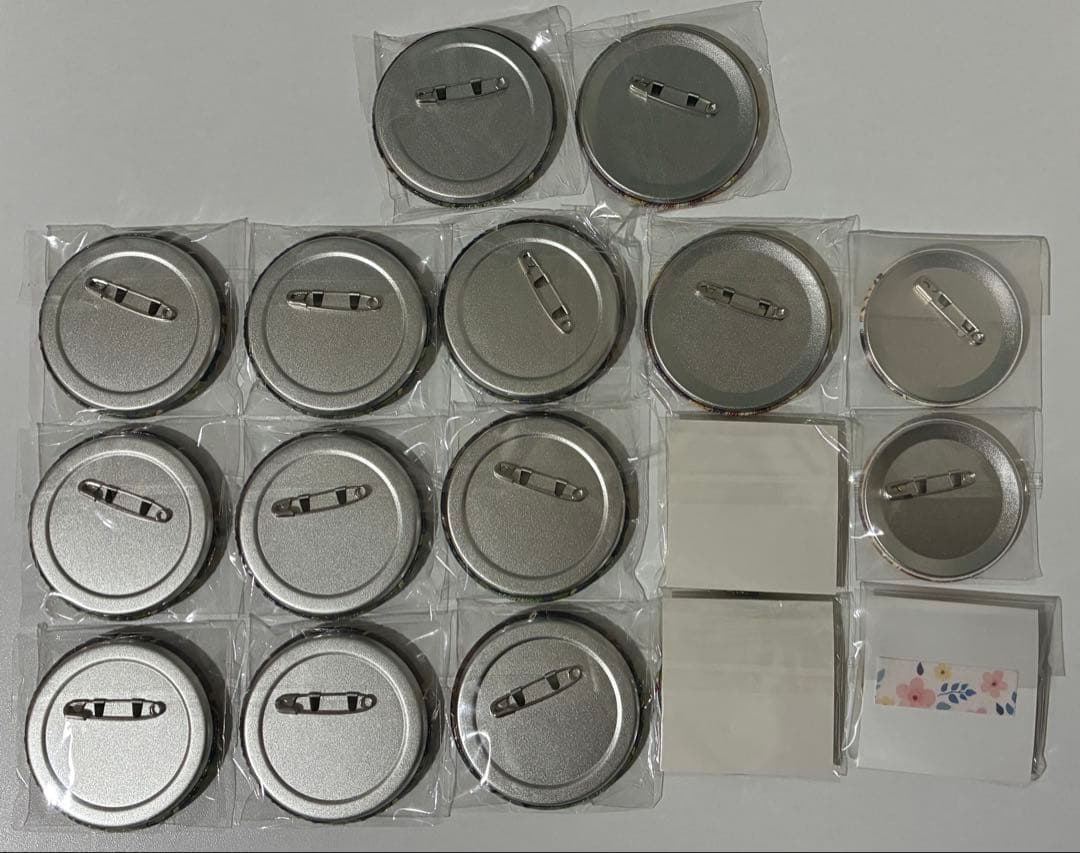 あんスタ　逆先夏目　アクスタ　缶バッジ　グッズ約60点　アクキー　おまんじゅう