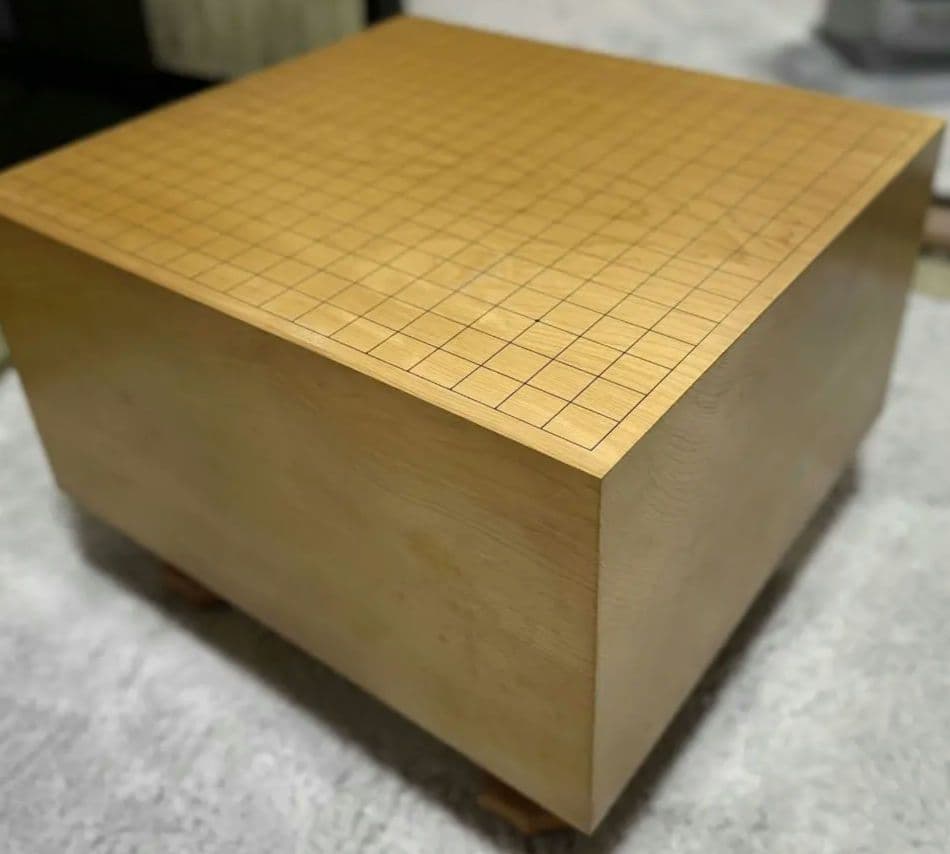 値下げ【囲碁】国産本榧　極厚　8寸碁盤＋本蛤、那智黒28号付き