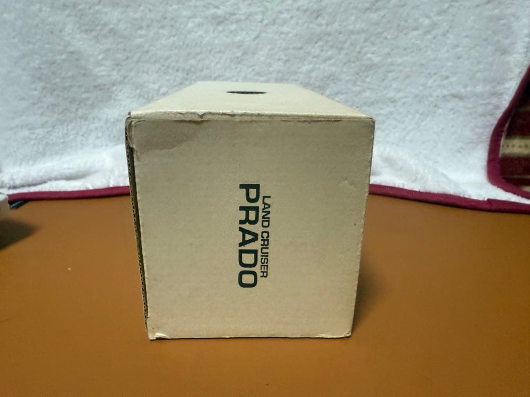 トヨタ ランドクルーザー プラド カラーサンプル