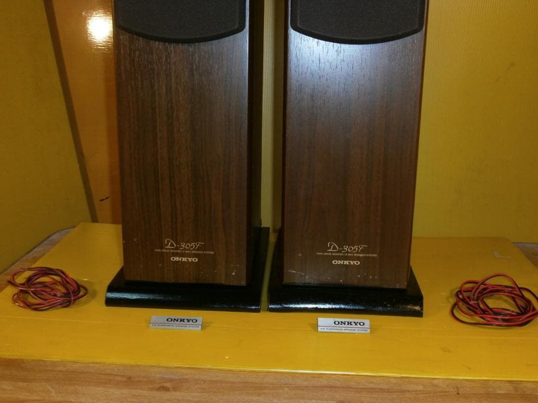 希少 ONKYO D-305F トールボーイ型スピーカー 100WX2 オンキョー