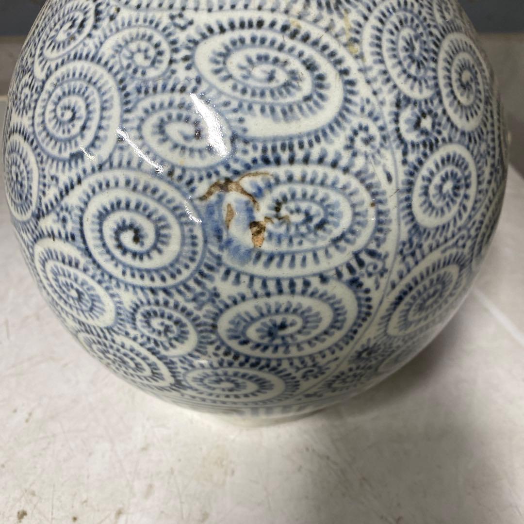 時代 タコ唐草 徳利 伊万里 直径19cmX高さ34cm